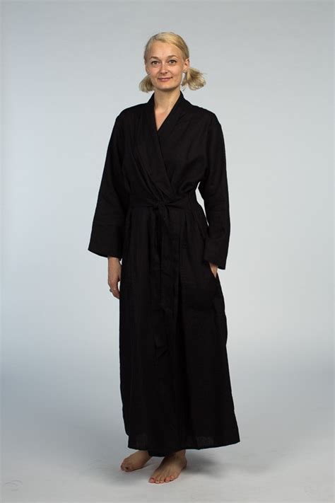 Magoc linen robe